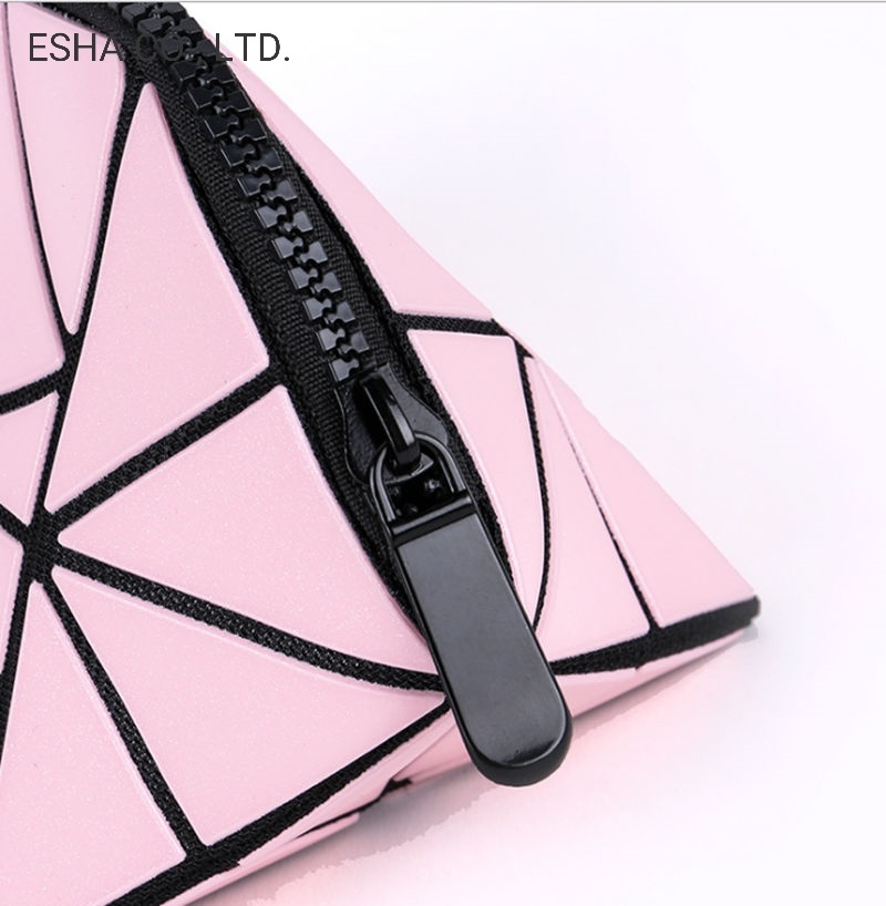 Bolsa de mão dobrável rômbica rosa portátil para cosméticos