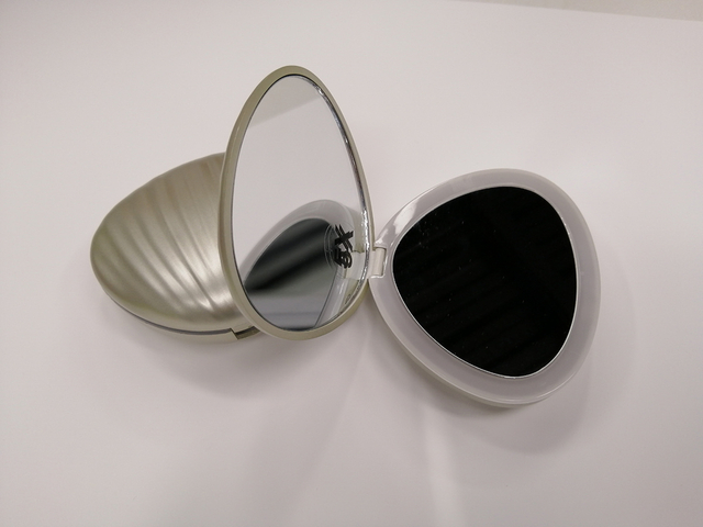 Espelho de bolso LED para maquiagem Espelho de maquiagem em forma de concha